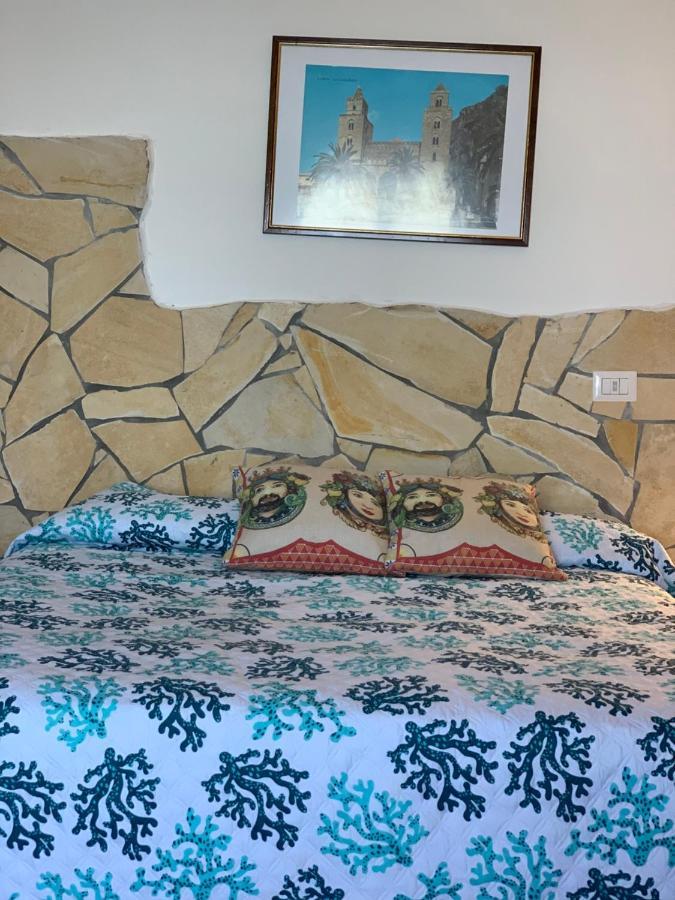 Pied-A-Terre Sul Mare Apartment Cefalu Ngoại thất bức ảnh