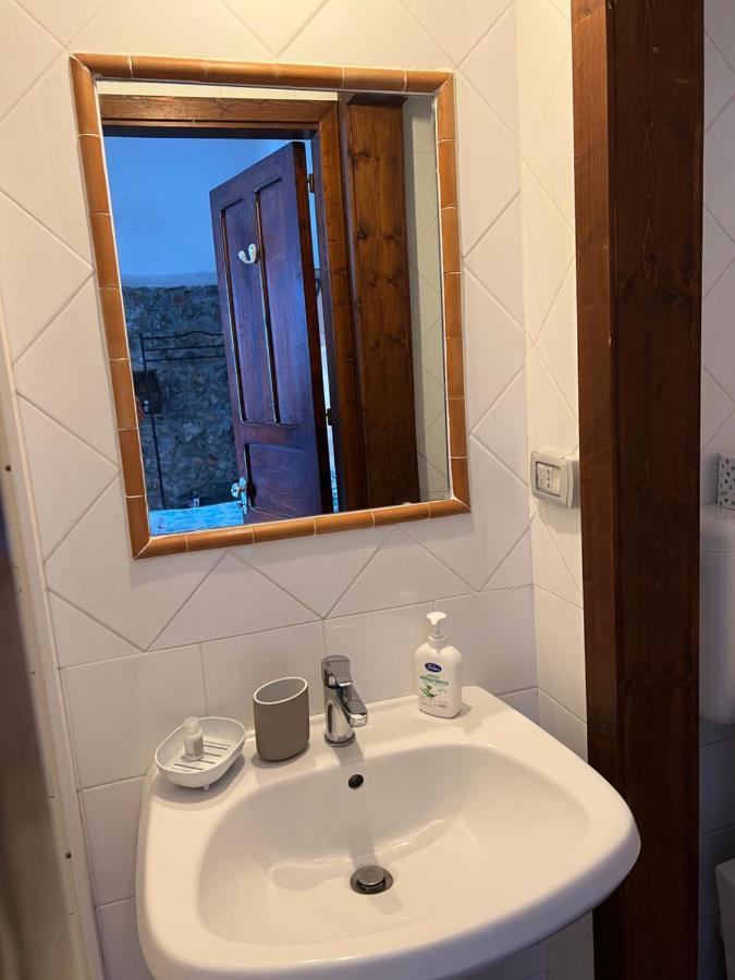 Pied-A-Terre Sul Mare Apartment Cefalu Ngoại thất bức ảnh